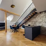Hestia Apartments Barons