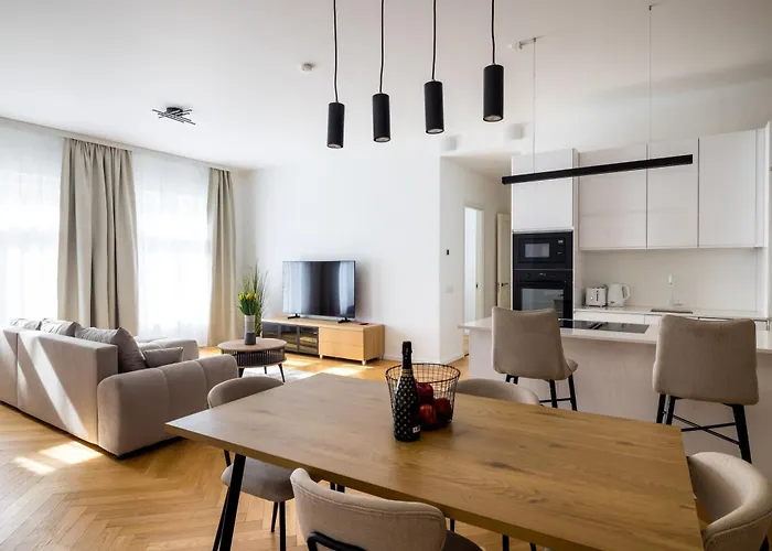 Hestia Apartments Barons